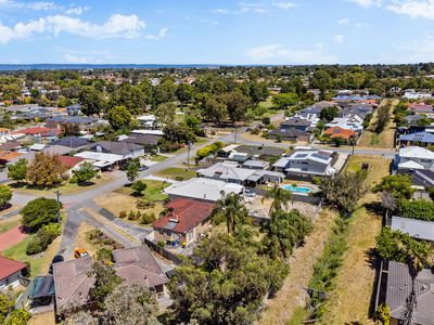 8 Parklands Square, Riverton