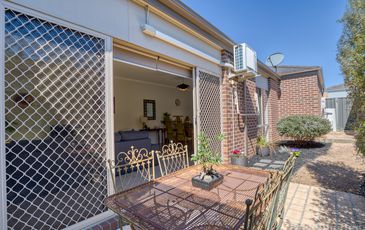 4 Tolpis Lane, Cranbourne North