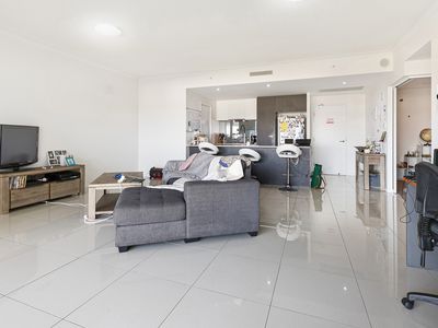 2408 / 25 East Quay Drive, Biggera Waters