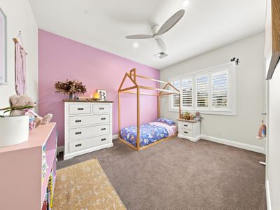 73 Deakin Street, Oak Flats