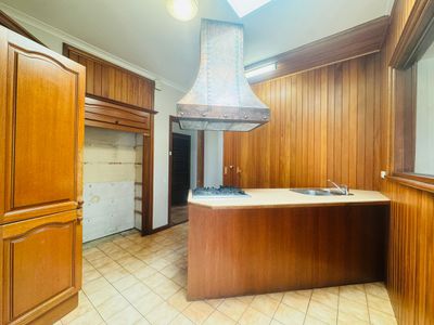 722 Waverley Road, Malvern East