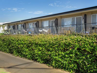 13 / 2 Long Street, Rangeville