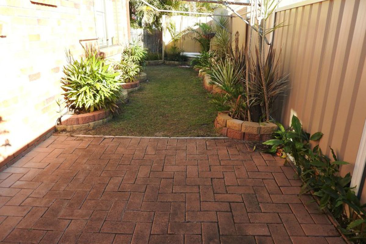 2 / 10 Mayers Drive, Tuncurry