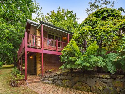 37 Douglas Road, Mount Macedon