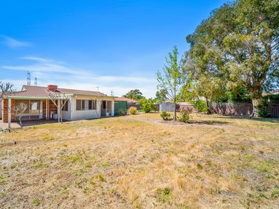 12 Placid Court, South Lake