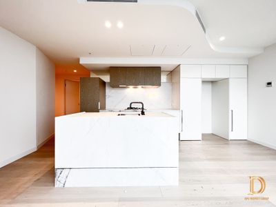 6012 / 370 Queen Street, Melbourne