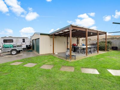 6 Gee Avenue, George Town