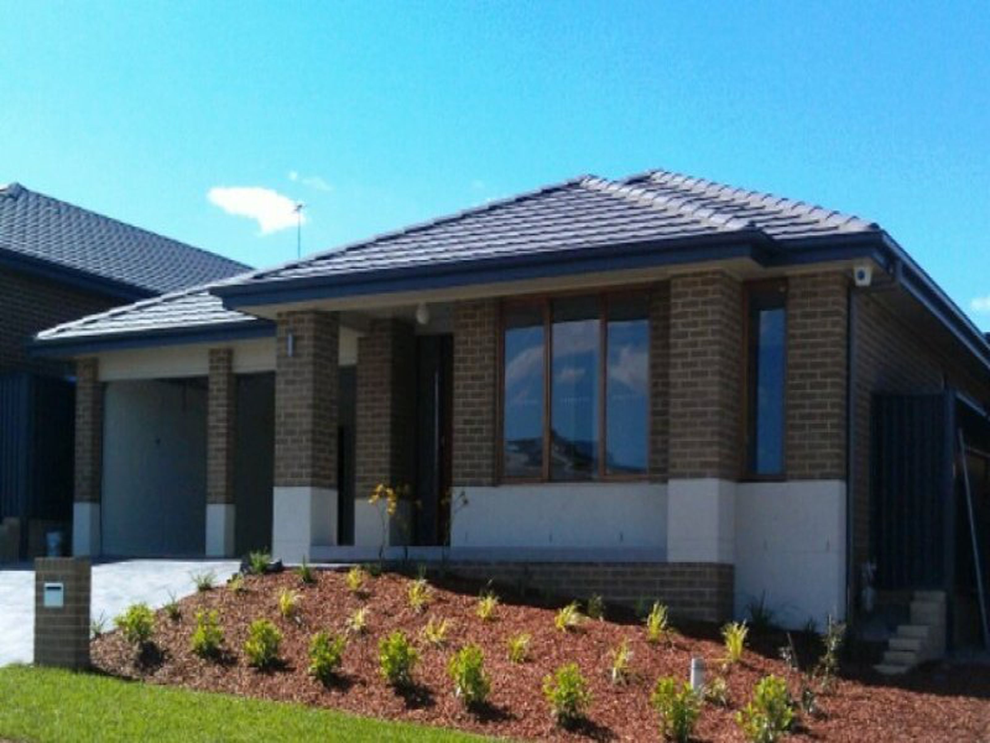 8 Sunrise Terrace, GLENMORE PARK