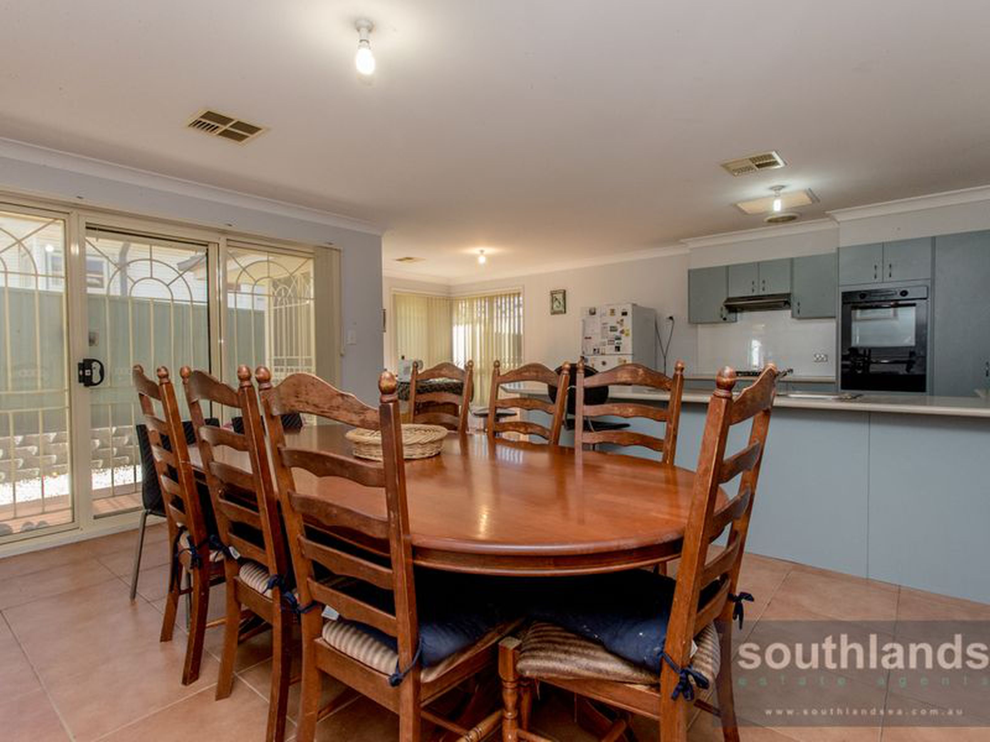 24 Anthony Crescent, KINGSWOOD