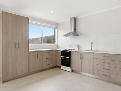 2 / 62 - 64 Elizabeth Street, George Town