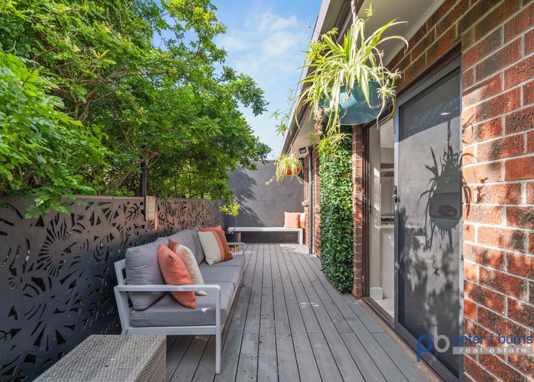 6 / 9 Gurrs Road, Brighton
