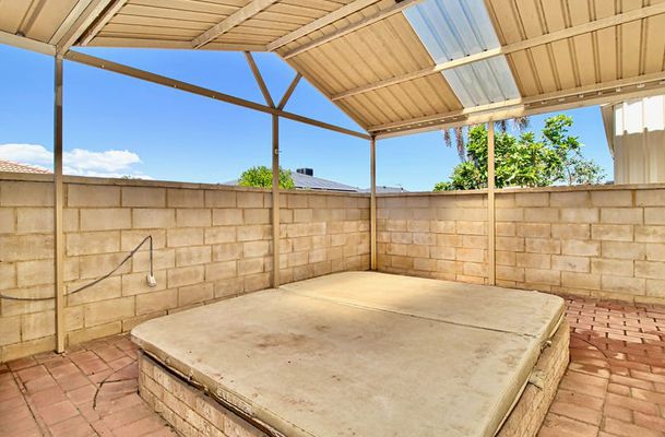 32 Argonaut Avenue , Waikiki