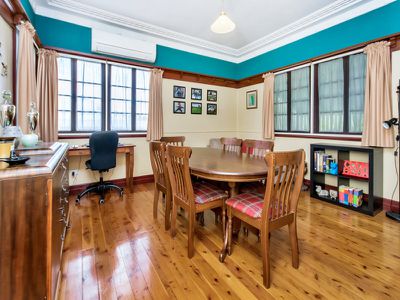 27 Crown Street, Silkstone