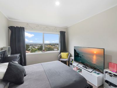 78-80 Waihora Crescent, Waitangirua