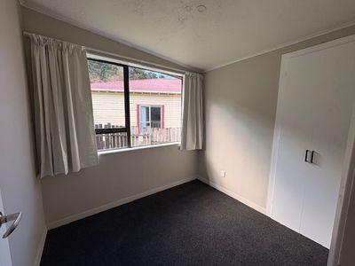 96 South Road, The Glen