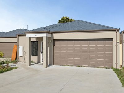 8B Stanmore Ct, Lynwood