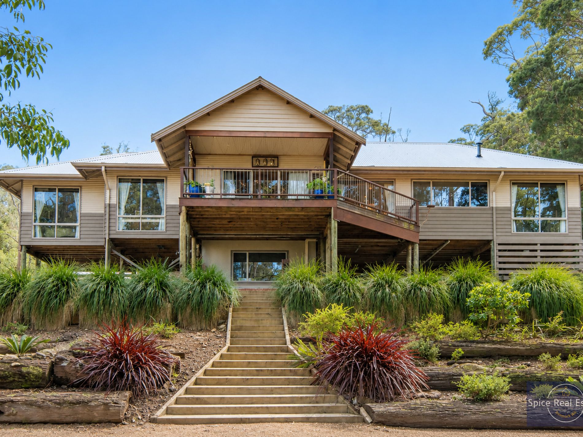 12 Pember Road East, Ocean Beach