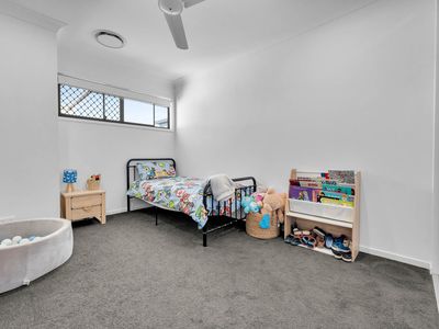 10 / 15 Waratah Way, Morayfield