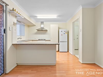 1 / 54 Esperanto Way, Westminster
