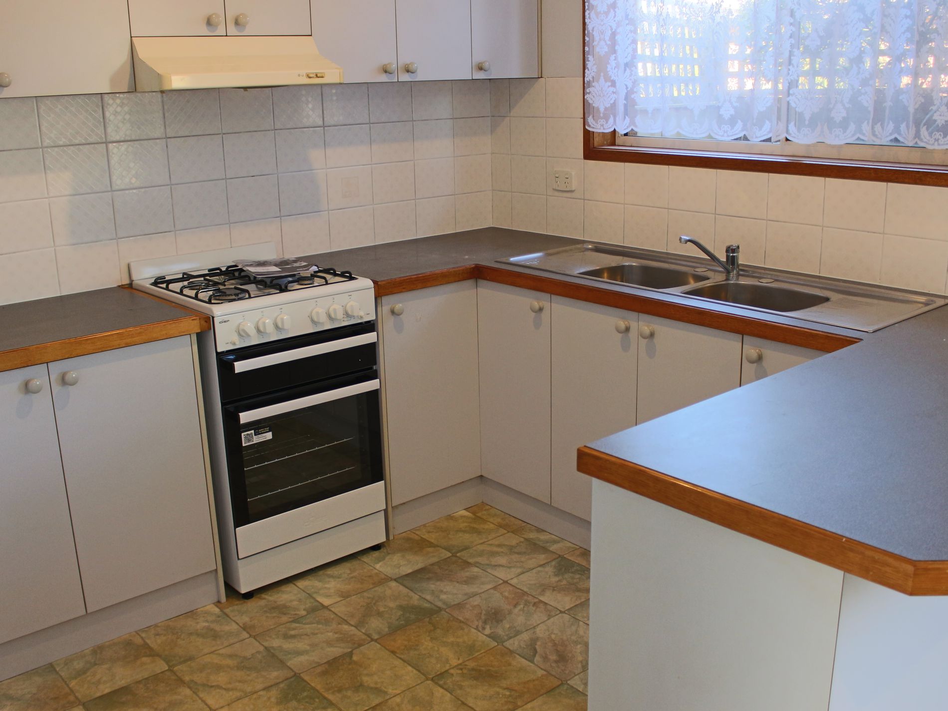 30 Chapel Street, Whittington