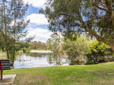 2 / 24 Baldwin Street, Como