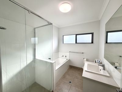 52 Edge Court, Manoora
