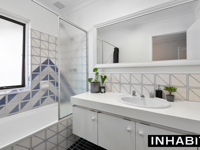 2 / 4 Lawrence Street, Como