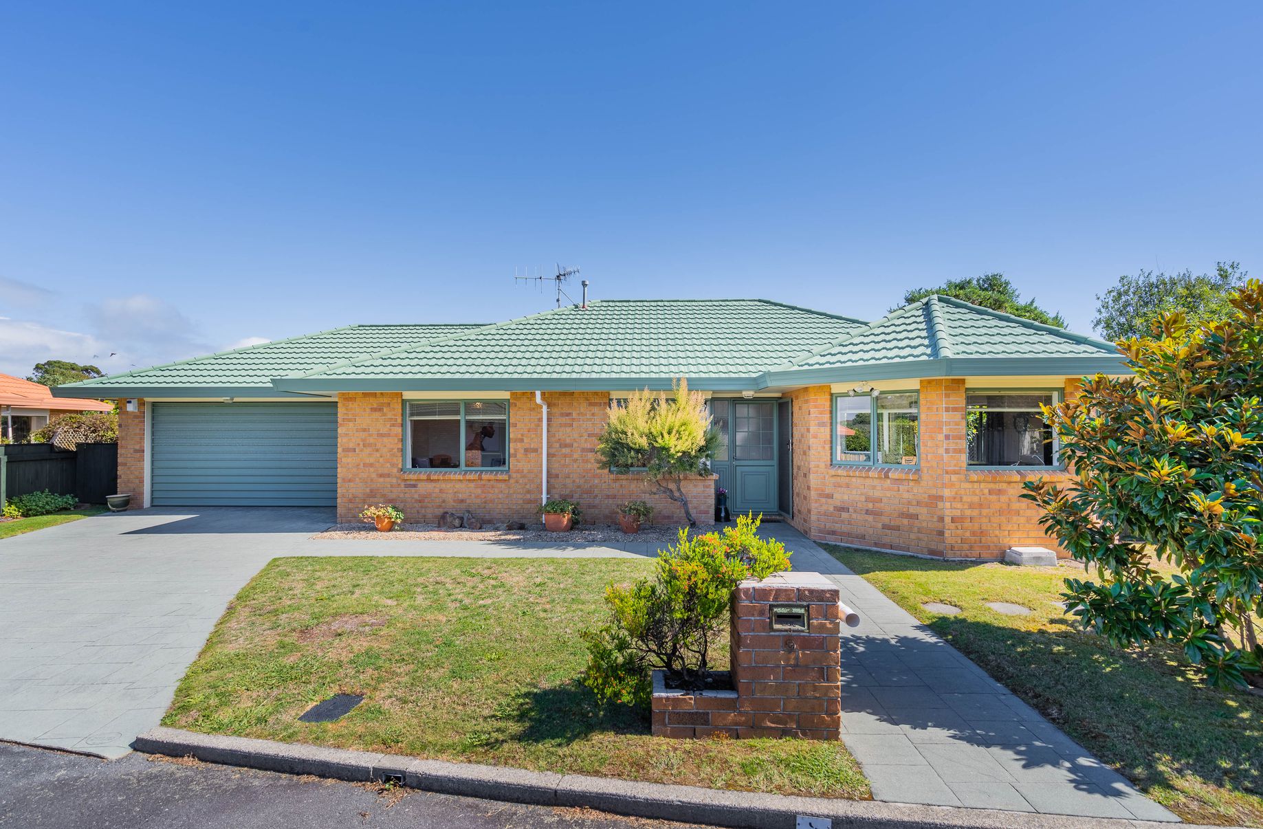 9 Glen Loch Place, Paraparaumu Sold On Kapiti