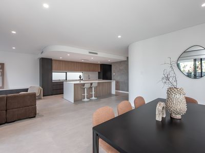26B Tristania Rise, Duncraig
