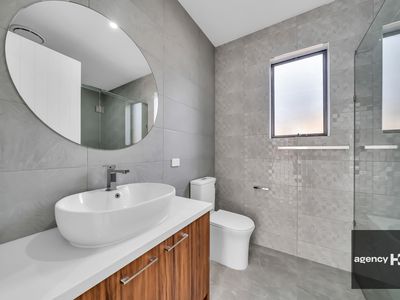 28 Art Deco Drive, Deanside