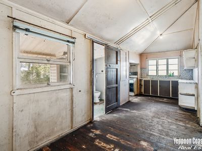296 Ford Street, Berserker