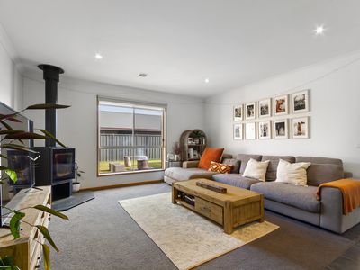 20 Pelican Court, Sale