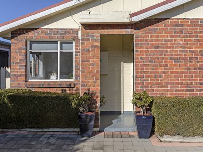 8 Bill Grove, Mowbray