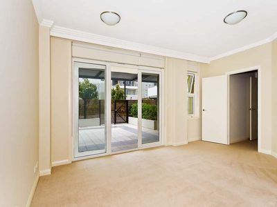 5 / 7 Bay Drive, Meadowbank