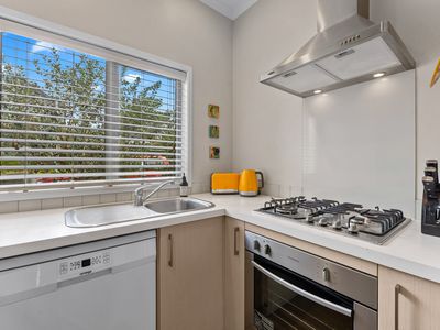 15 Lester Street, Hobsonville