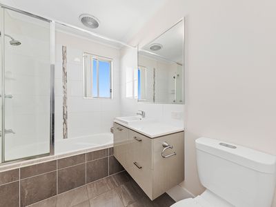 60 / 2 Lavender Drive, Griffin