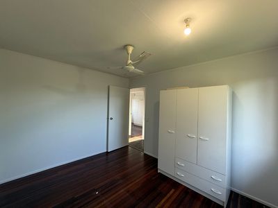 15 Barraclough Crescent, Moranbah