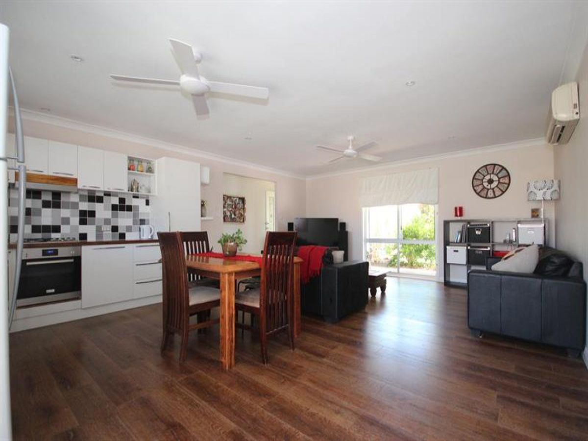 8 Conquest Cres, Tanilba Bay, Tanilba Bay - Thumbnail 2