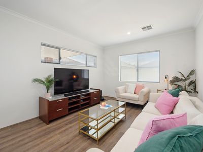 32 Lancaster Loop, Piara Waters