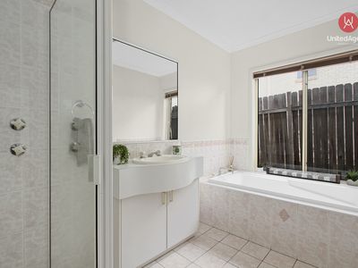 4 Michelago Circuit, Prestons