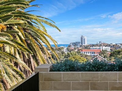 7 / 152 Scarborough Beach Road, Scarborough