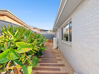 4 MCKENZIES CRESCENT, Malua Bay