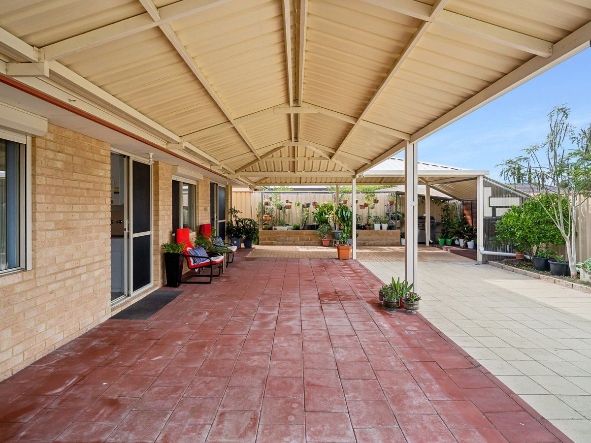 56 Cheltenham Loop, Bertram