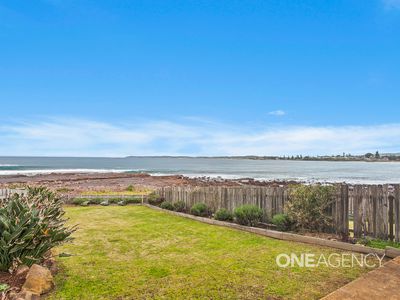 1 / 38 Shell Cove Road, Barrack Point