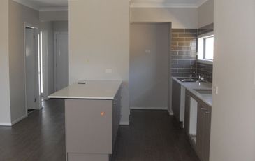 12 Denton Drive, Officer