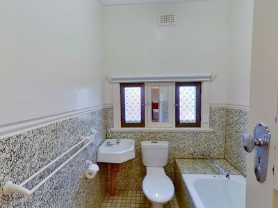 2 Dulhunty Ave, Dubbo