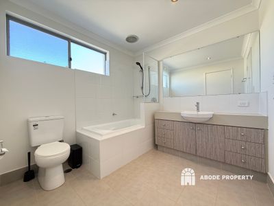 7 Eveleigh Boulevard, Clarkson