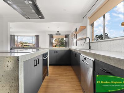 9 Mount Errol Street, Blayney