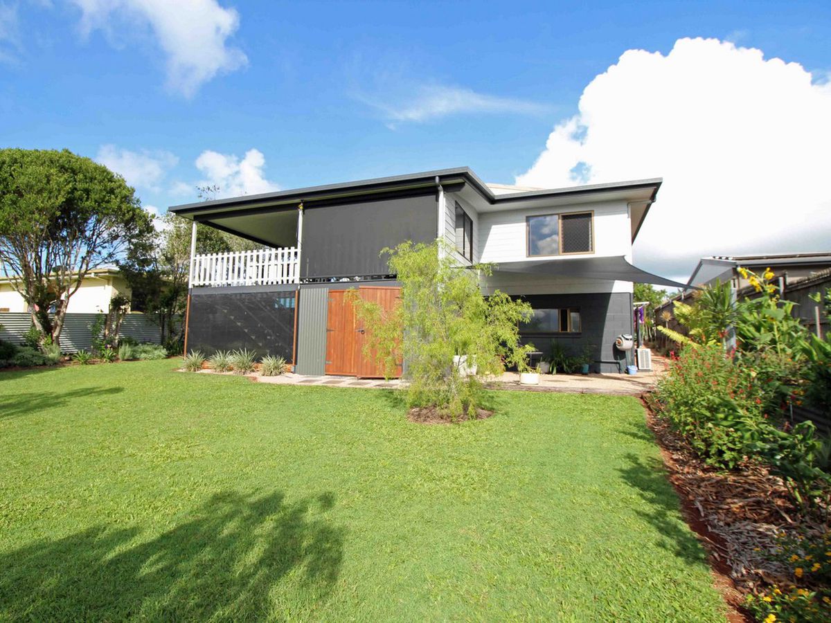10 Rita Circuit, Atherton