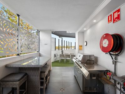 1 / 3 Harrys Road , Taringa